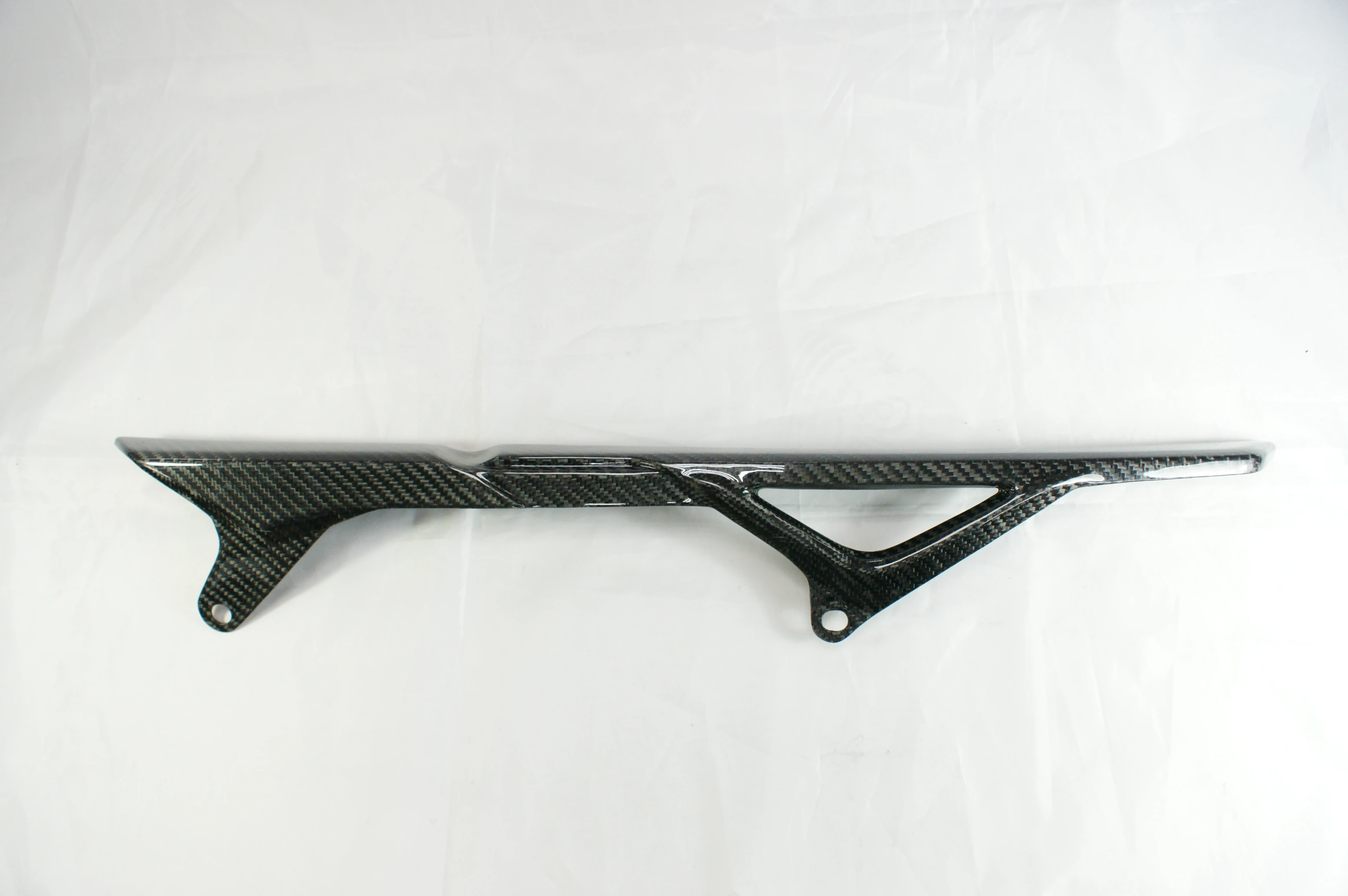 
 МОП из углеродного волокна с цепочкой сверху защита для мотоциклу Yamaha MT-09 / FZ-09 (2014- 2016)  