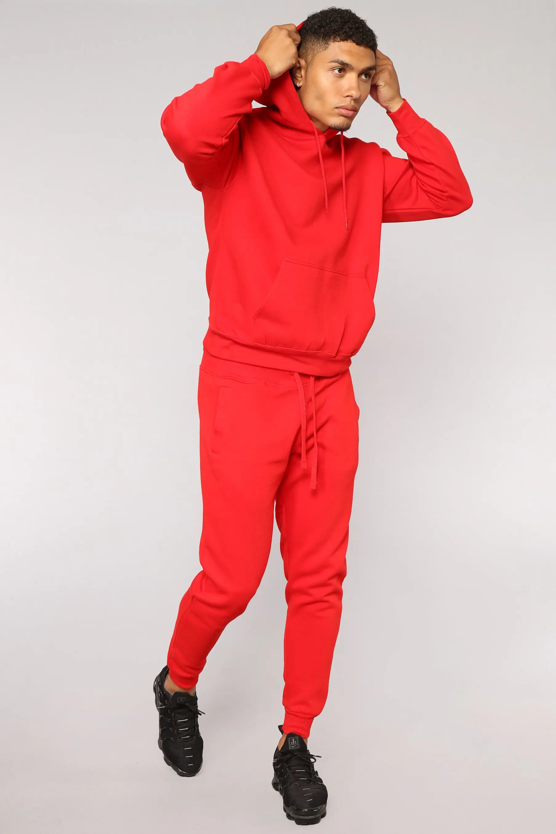 Latest Customized Men Tracksuit/ Men Sweatsuit/ High Quality Bulk