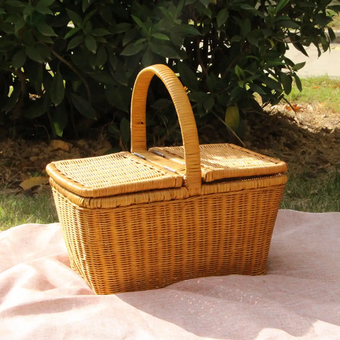 Large Rattan Picnic Basket With Covers Shopping Bag Kitchen Storage