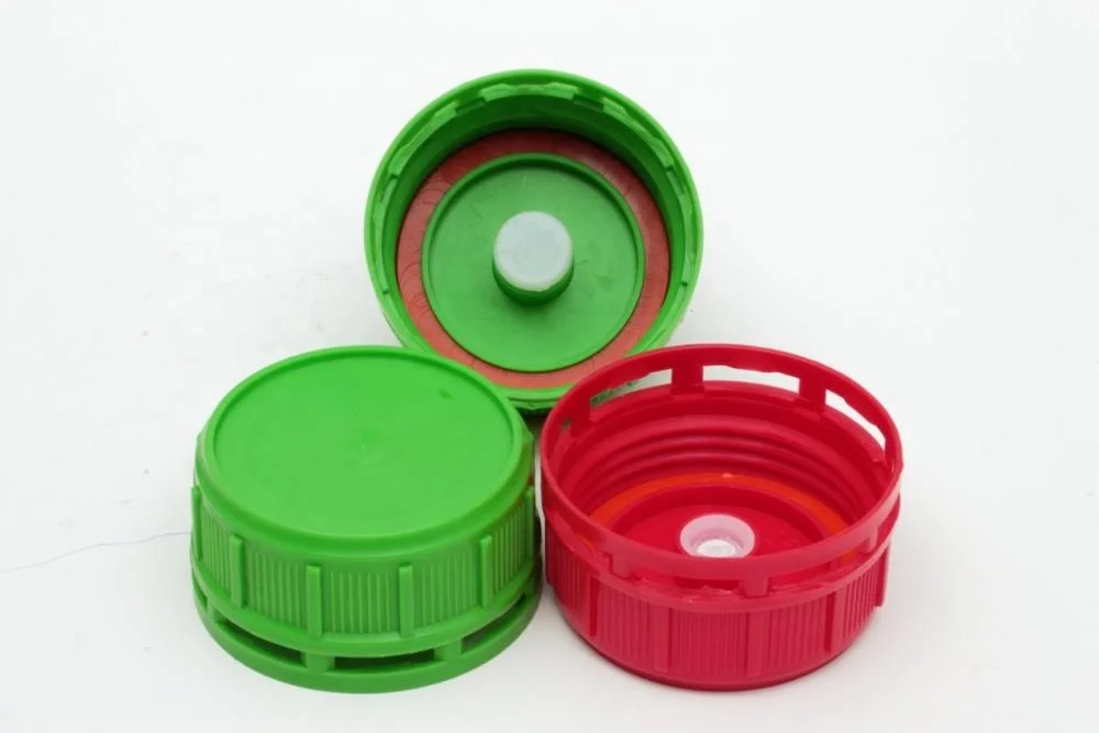 High Quality UN Certified Plastic HDPE 5  Liter Jerry Can Container /Tamper Evident SK 63  5 Liter- 1 Gallon for Chemicals