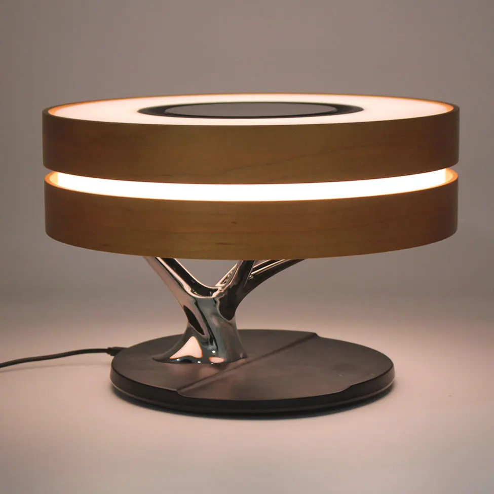 Популярный дизайн 2021, многофункциональная Светодиодная лампа 4 в 1, настольный ночник, беспроводное зарядное устройство с динамиком BT, часами