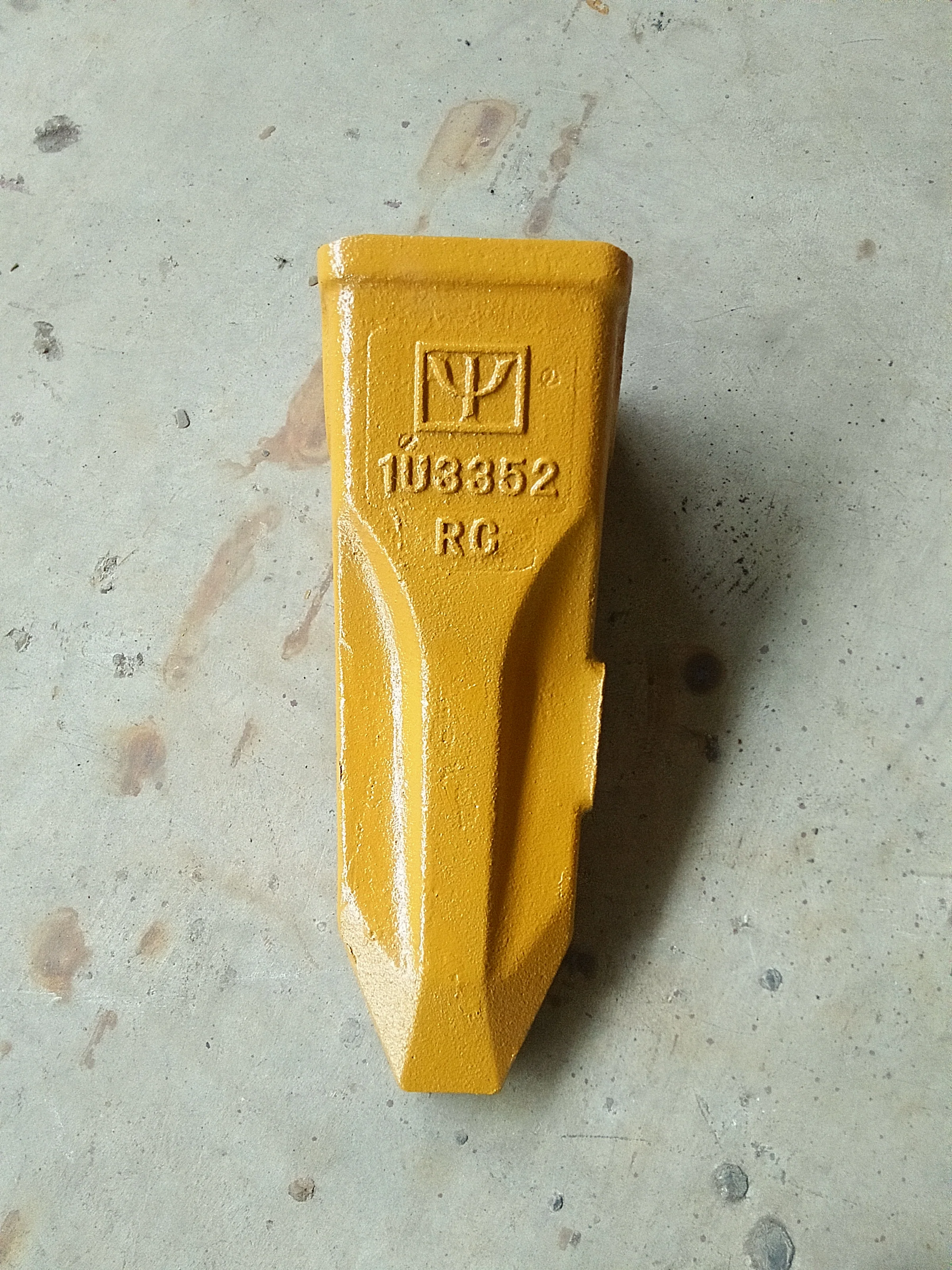 High Quality Casting 1U3352 1U3352RC 1U3352TL  Bucket Teeth for CAT320 Excavator