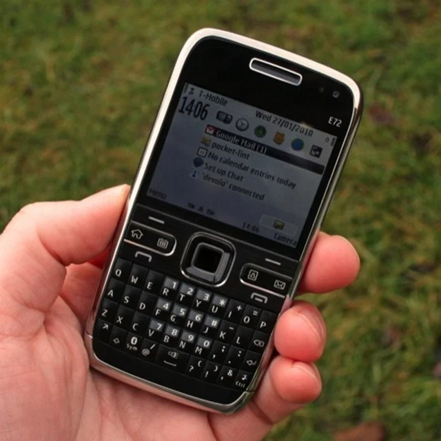 Nokia E72本体のみ 英語・ベトナム語対応 Nokia E72本体のみ 英語・ベトナム語対応 - メルカリ