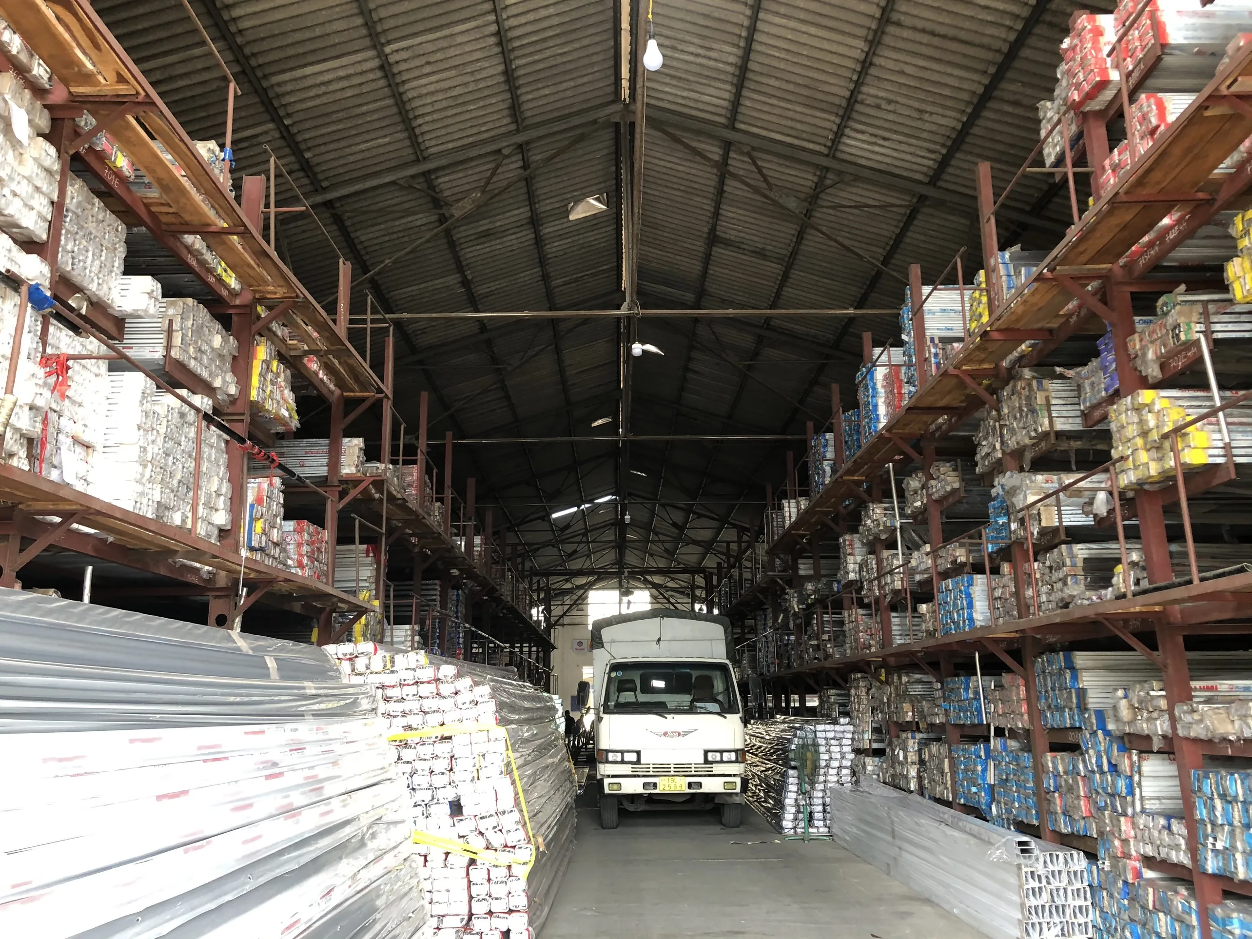 Shalumi High Quality Round Tube Aluminum Extrusion 6063t5 Aluminum