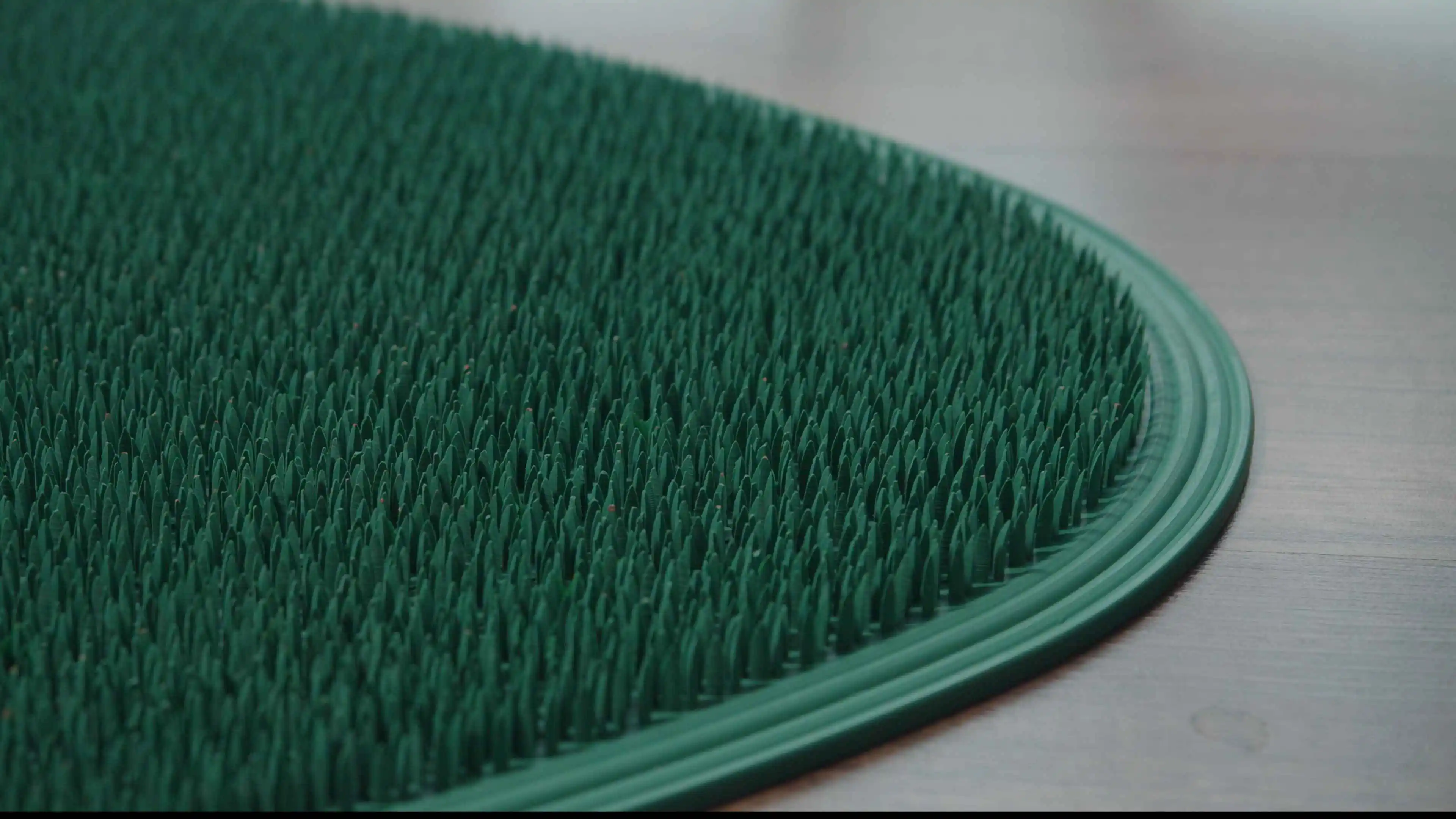 2022 New Product Feather Soft Texture Natural Rubber Floor Mat Grey 49cm X 75cm Strong Bristles