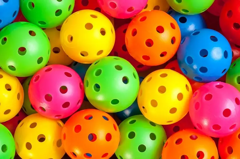 Высокое качество 40 & 26 Отверстия Крытый Pickleball шарики прочный мяч