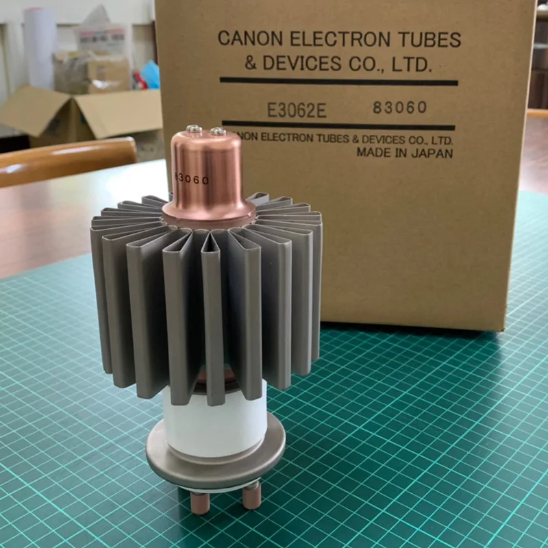 
 Высокочастотный кварцевый керамический вакуумный трубчатый Триод  