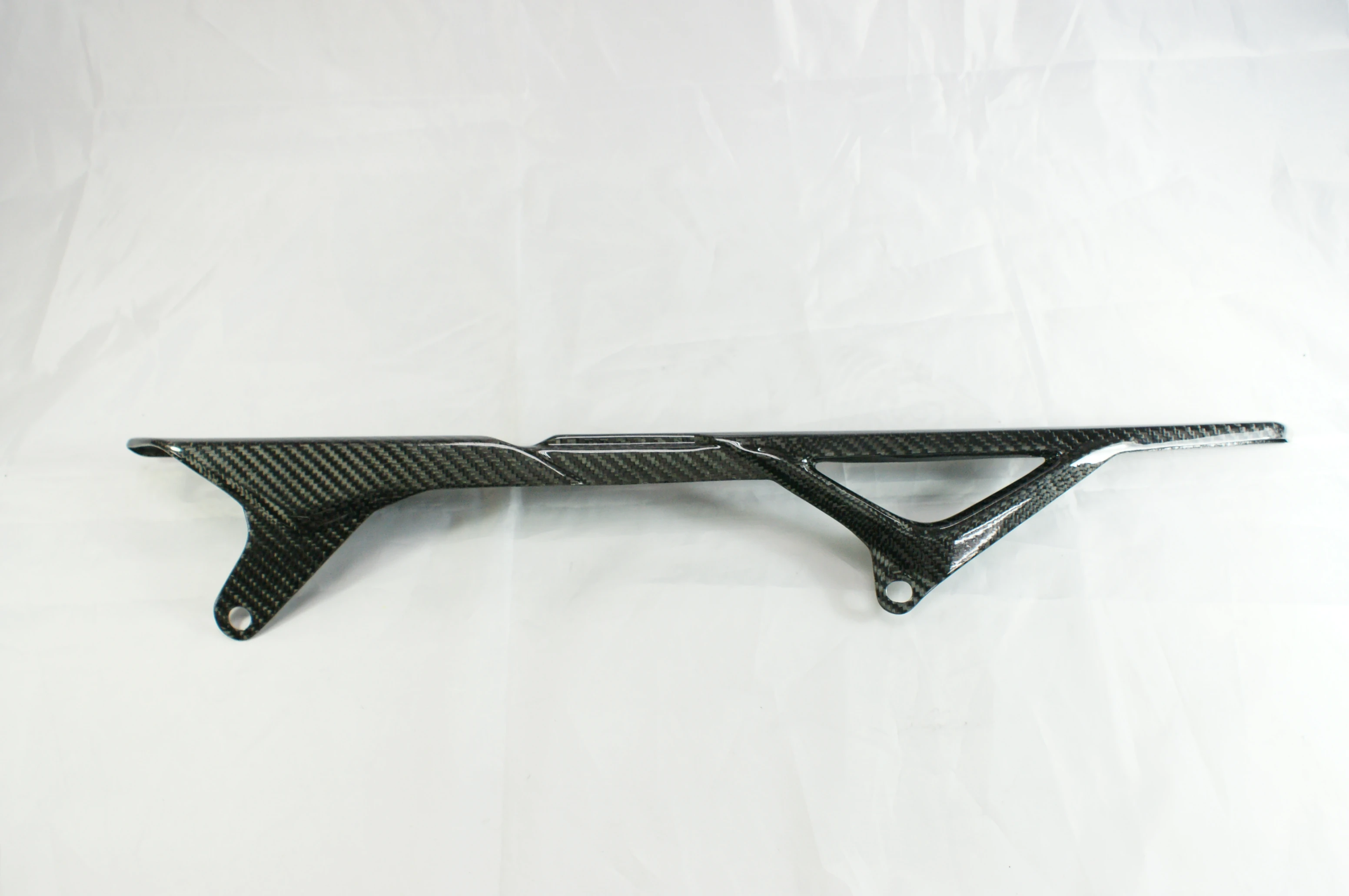 
 МОП из углеродного волокна с цепочкой сверху защита для мотоциклу Yamaha MT-09 / FZ-09 (2014- 2016)  